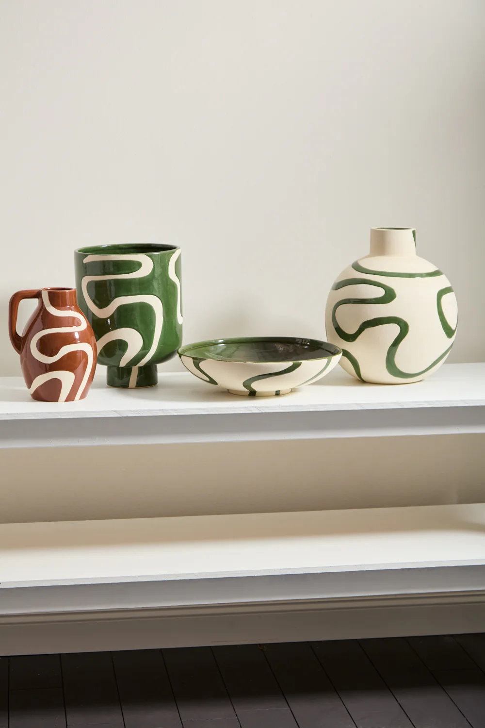 Curvature Vase By Accent Decor - Image 6