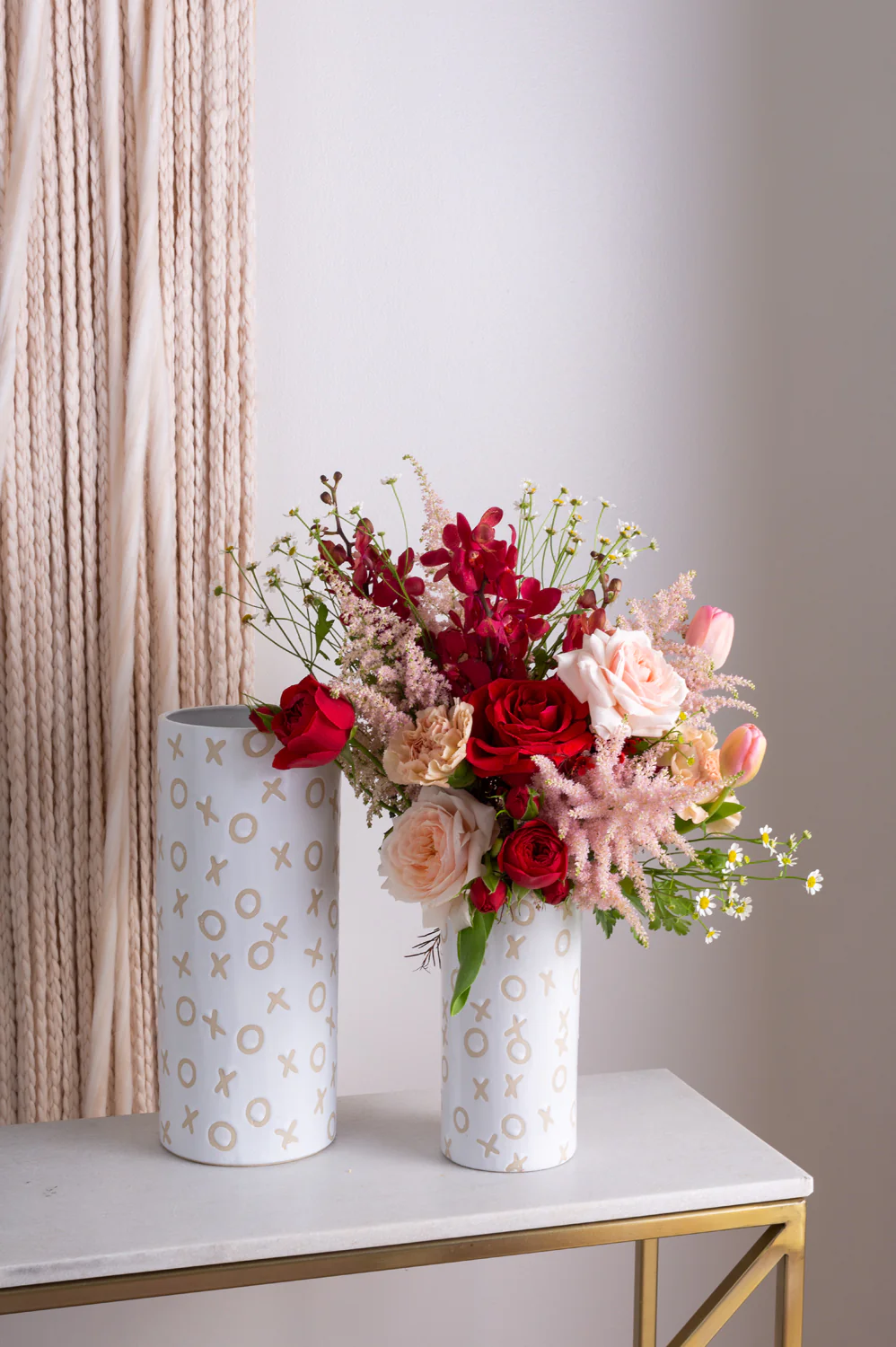 Hugs and Kisses Vase Set of 4 By Accent Decor