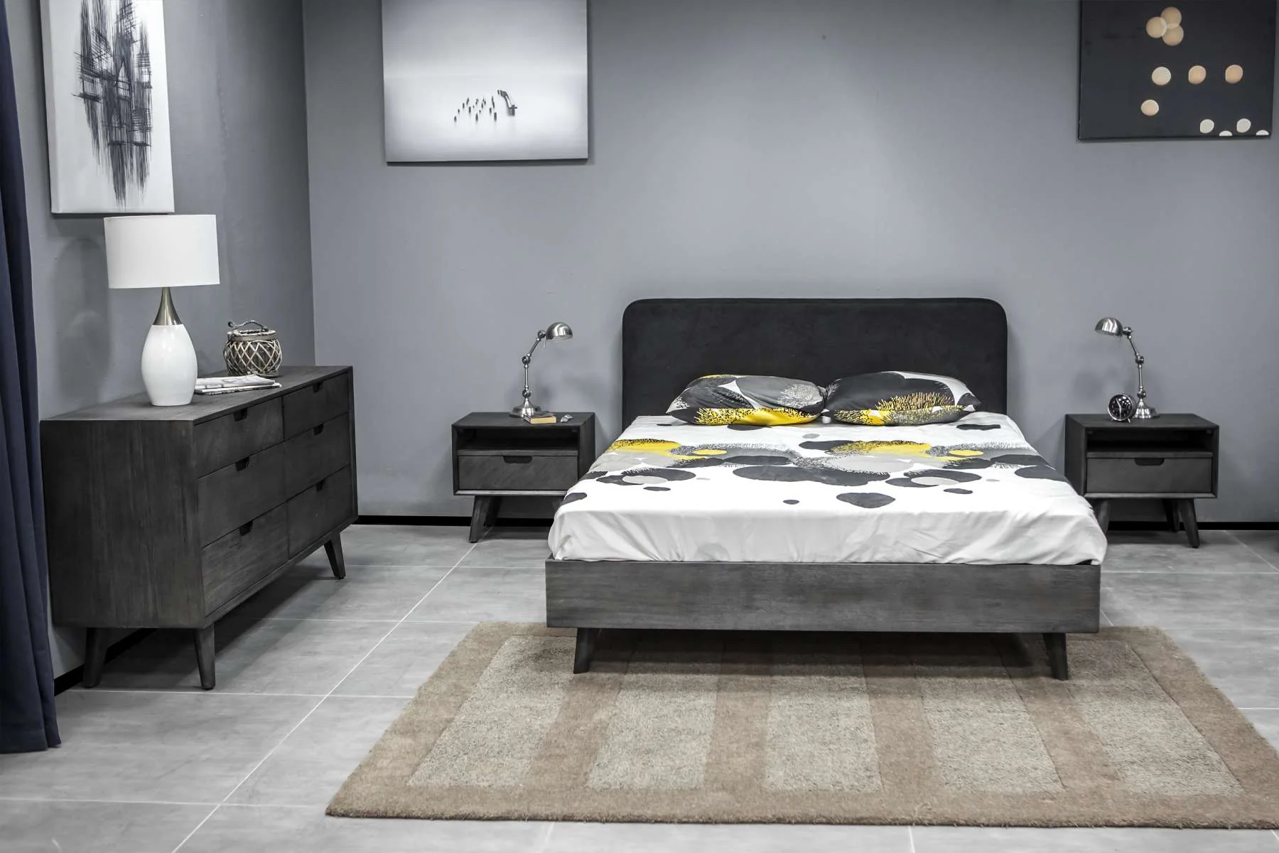 Mohave 4 Piece Acacia King Bedroom Set with Dresser and Nightstands By Armen Living