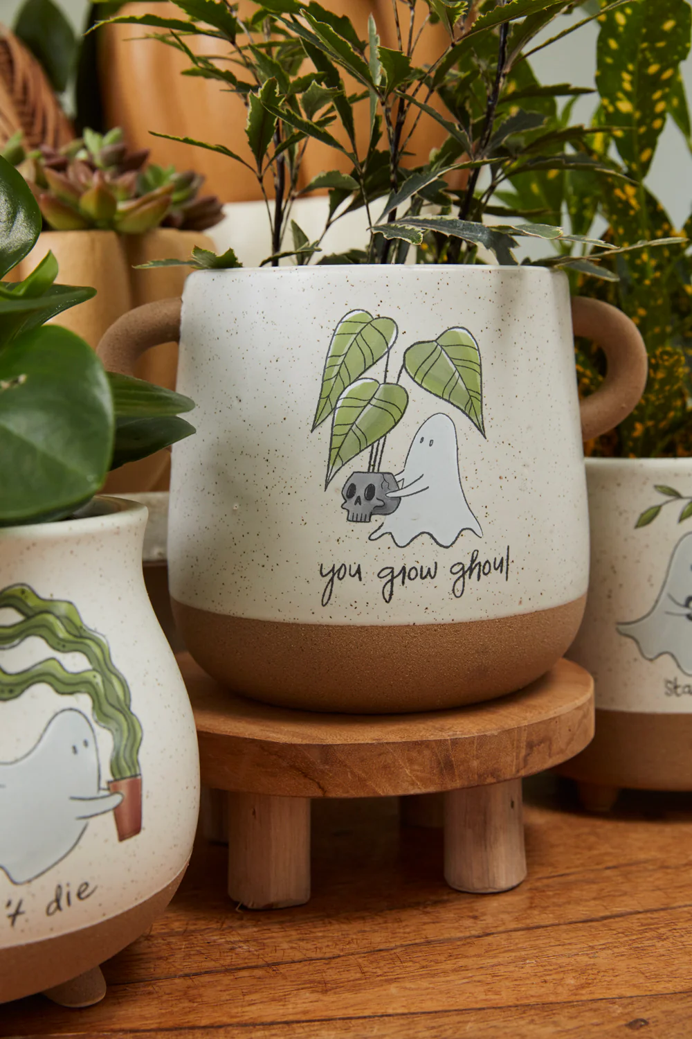 Optimistic Ghost Pot Set of 4 By Accent Decor