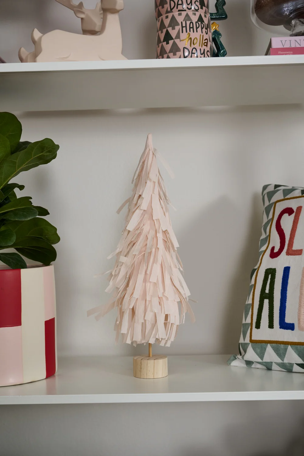 Streamer Tree Set of 8 By Accent Decor - Image 8
