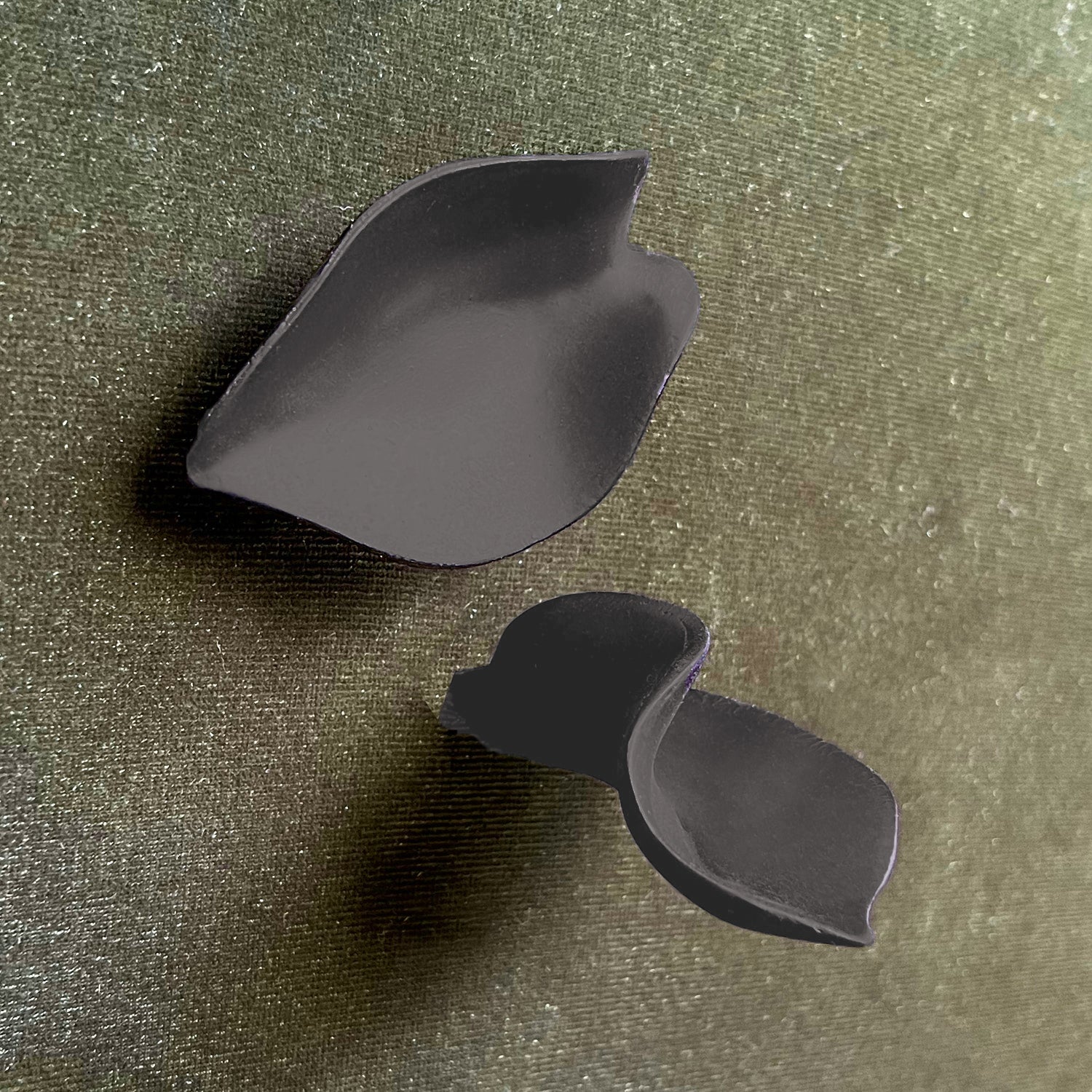 Wall Play™: Leaves, DK Grey, Set/2 By Gold Leaf - Image 2